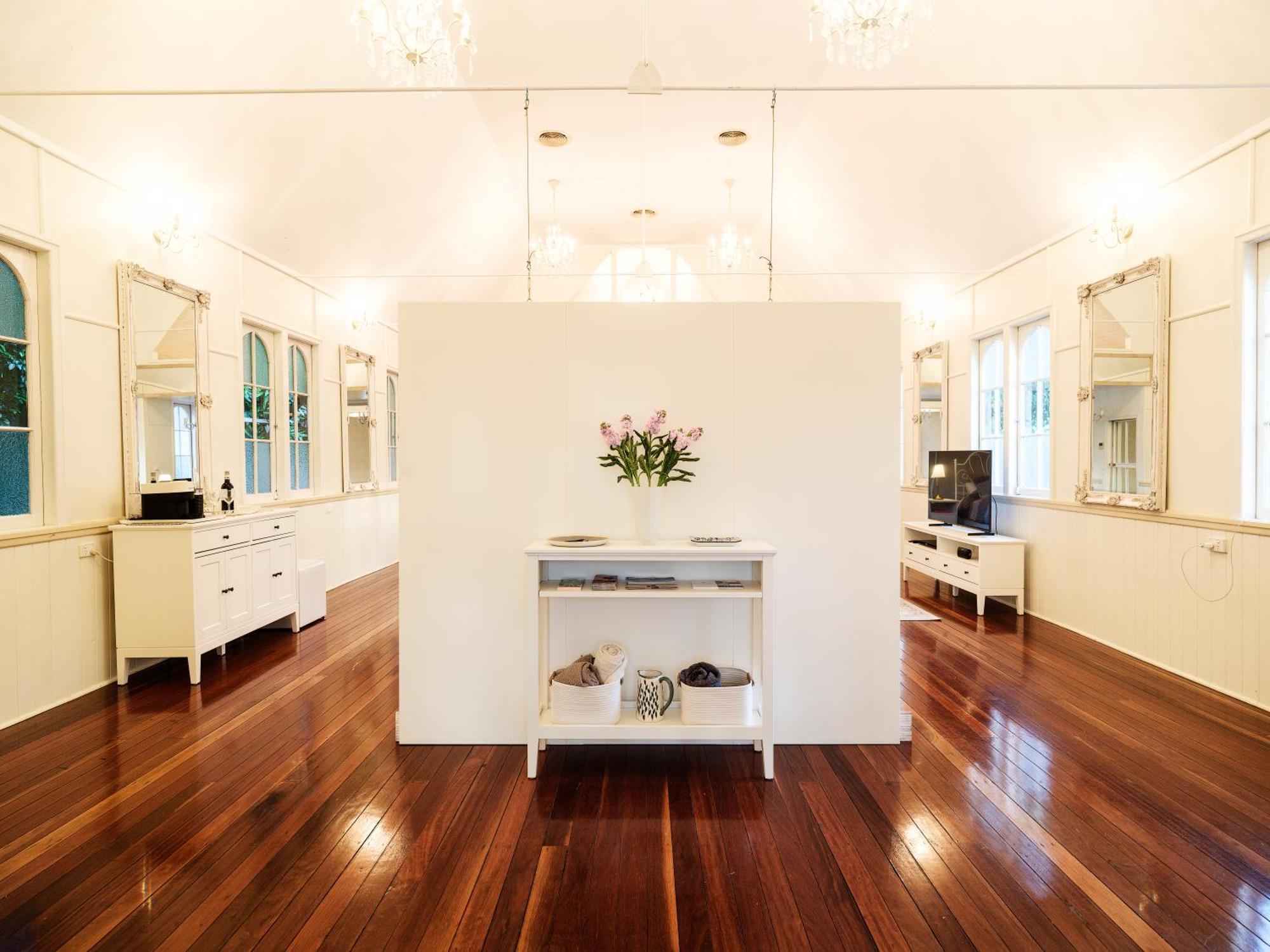 Little White Chapel