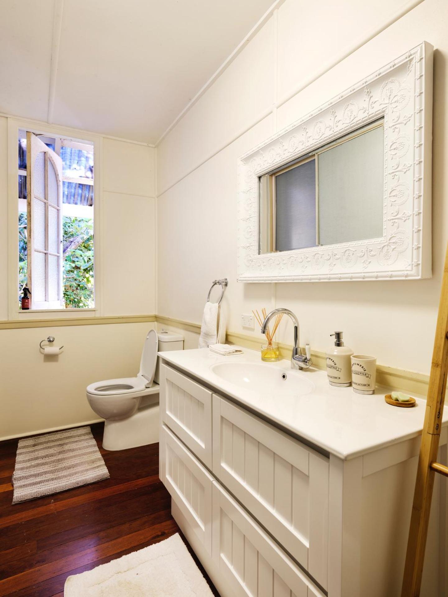 Little White Chapel Maleny